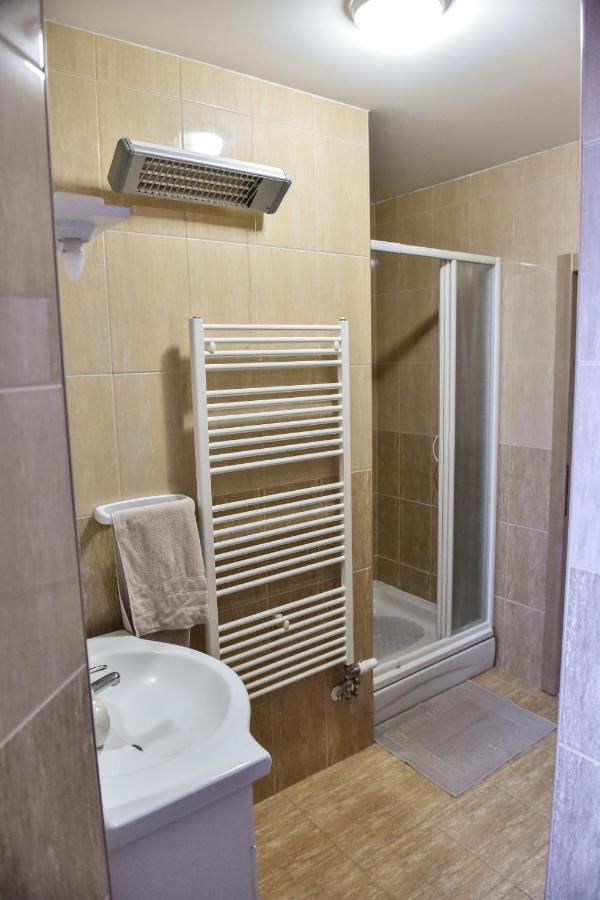 Dora Apartment Ðakovo Екстериор снимка
