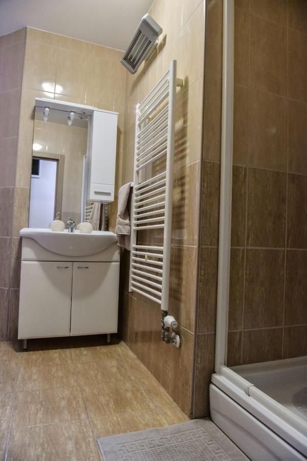 Dora Apartment Ðakovo Екстериор снимка