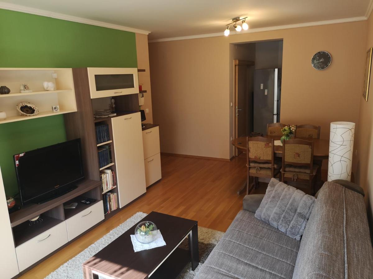 Dora Apartment Ðakovo Екстериор снимка